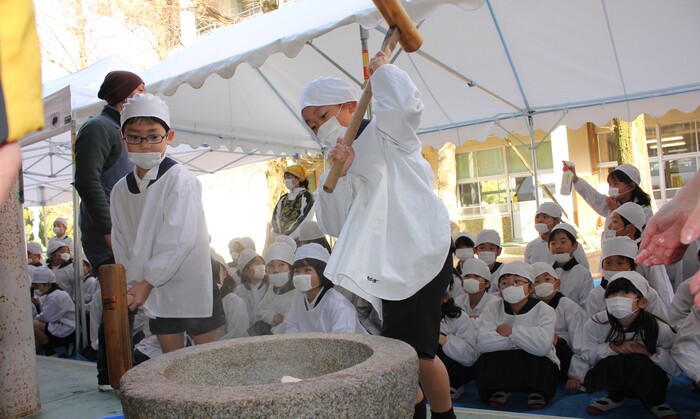 平井小学校３年生の子どもたち