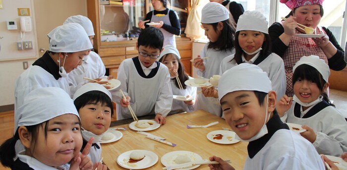 平井小学校３年生の子どもたち2