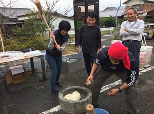 餅つき