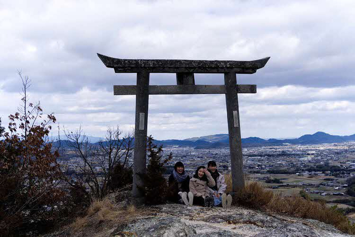 山頂、龍王神社